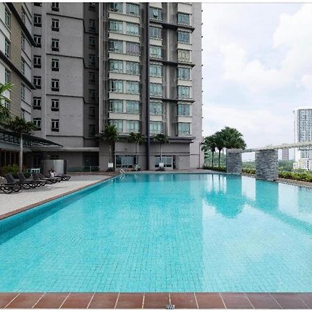 Shaftsbury Residence Cyberjaya With A Pool & Free Parking Luaran gambar